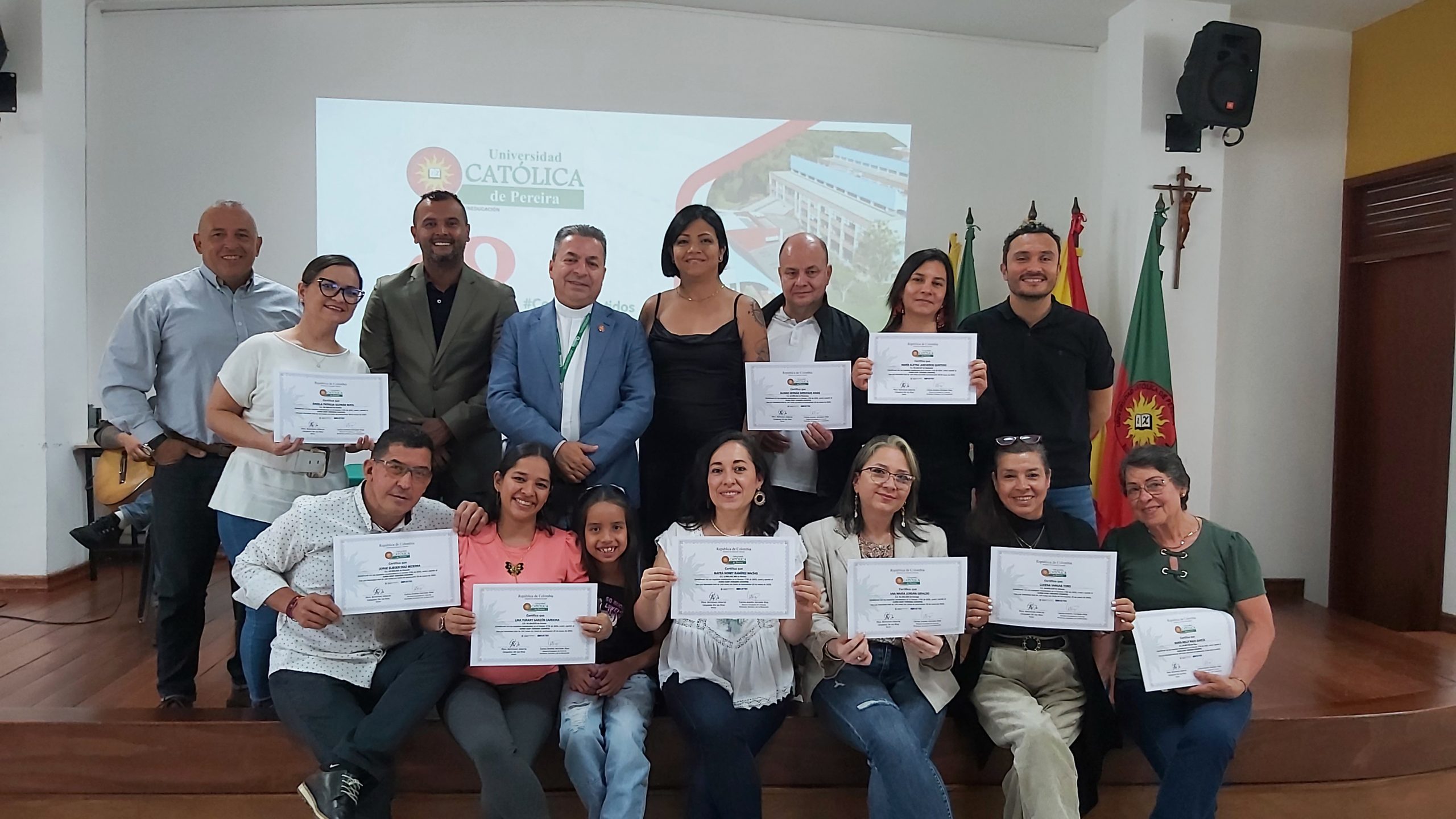 Clausura curso para docentes con el MEN