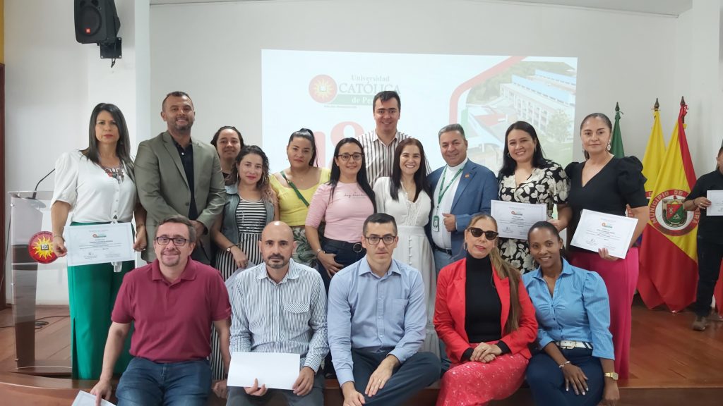 Clausura curso para docentes con el MEN