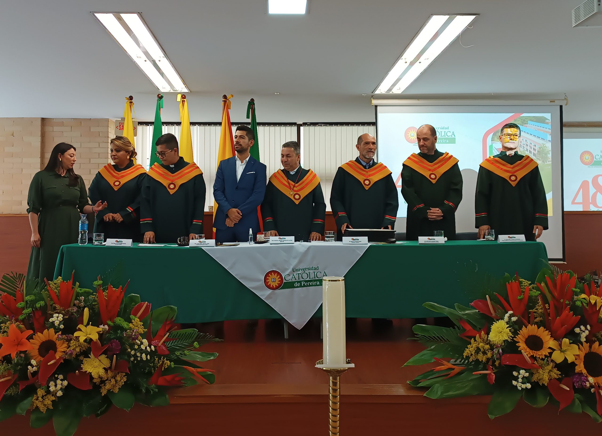 Primera promoción de profesionales del programa departamental “Súmale a la Educación Superior”