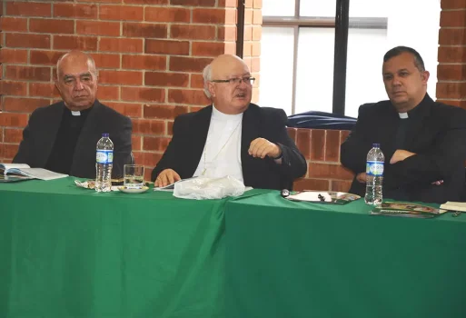 UCatolica - Reunión de la Vicaría Nuestra Señora de la Pobreza (2)