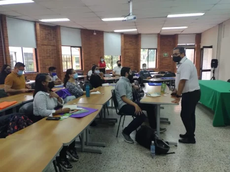 Ucatolica - Bienvenida a los nuevos miembros de La Católica